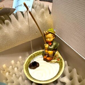 Hummel Gone Fishing 🎣